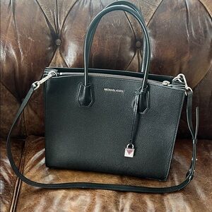 Michael Kors Mercer Large Pebbled Leather Accordion Tote Bag